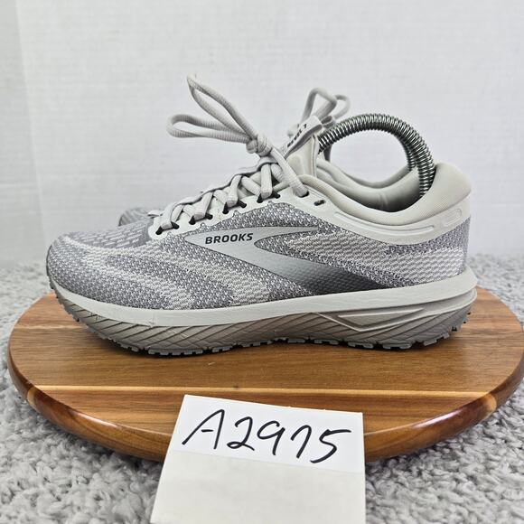 Brooks Revel 7 Oyster Mushroom Primer Gray Athletic Daily Running Shoe Women 8 B - Picture 1 of 14